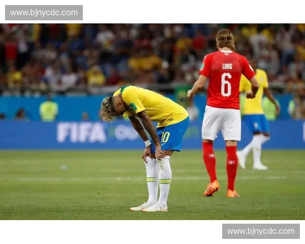 中乌足球比赛巅峰对决全程回放呈现激烈攻防与绝妙进球精彩瞬间画面